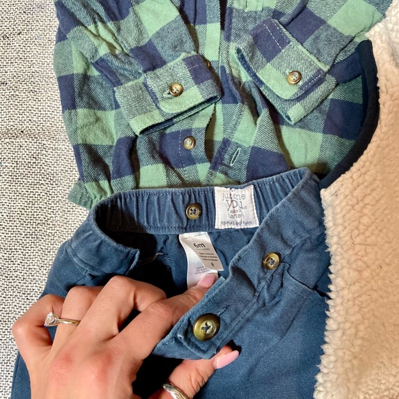 ••Carter’s Baby Boy Outfit - Picture 4 of 6